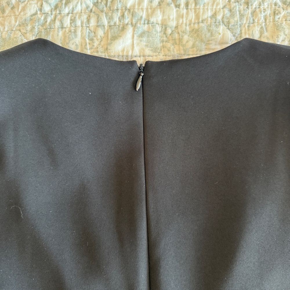 Deep V Collared Mini Romper - Picture 5 of 6